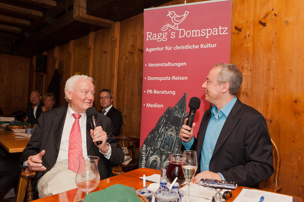 Professor Arnulf Baring im Gespräch mit Michael Ragg Professor Arnulf Baring im Gespräch mit Michael Ragg