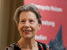 Dr. habil. Elisabeth Lukas: Dr. Elisabeth Lukas auf der 25. Domspatz-Soirée in München Dr. habil. Elisabeth Lukas: Dr. Elisabeth Lukas auf der 25. Domspatz-Soirée in München