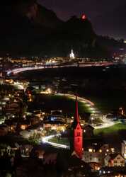 Pfarrkirche St. Luzius und Florin in Walenstadt im Schweizer Kanton Sankt Gallen: Michael Ragg schildert vor mehr als 80 Besuchern das Leid der Christen in vielen L�ndern und ruft zur Hilfe auf.
