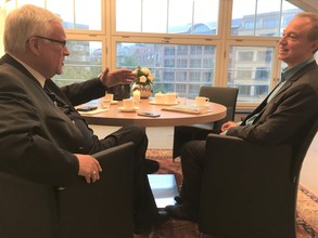 Erzbischof Dr. Heiner Koch und Michael Ragg bei einem Interview in Berlin, Foto: Martina Richter